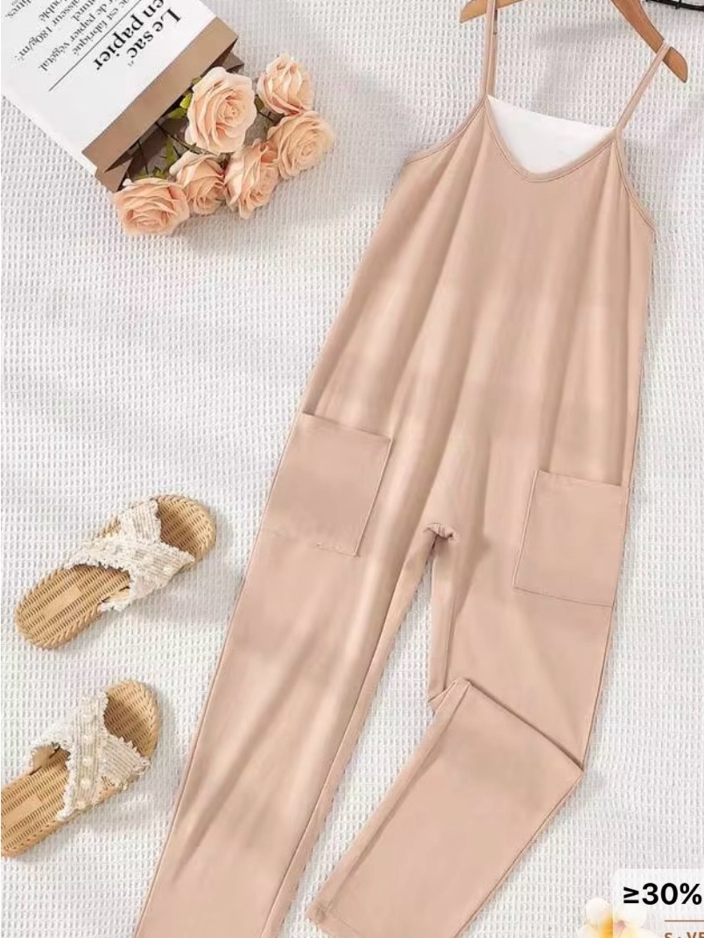 SHEIN Beige Spaghetti-Strap Kids Jumpsuit with Front Pockets
